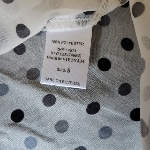 Pleione White Polka Dot Blouse Size S Pre-Owned in Excellent Condition ! - Picture 6 of 6
